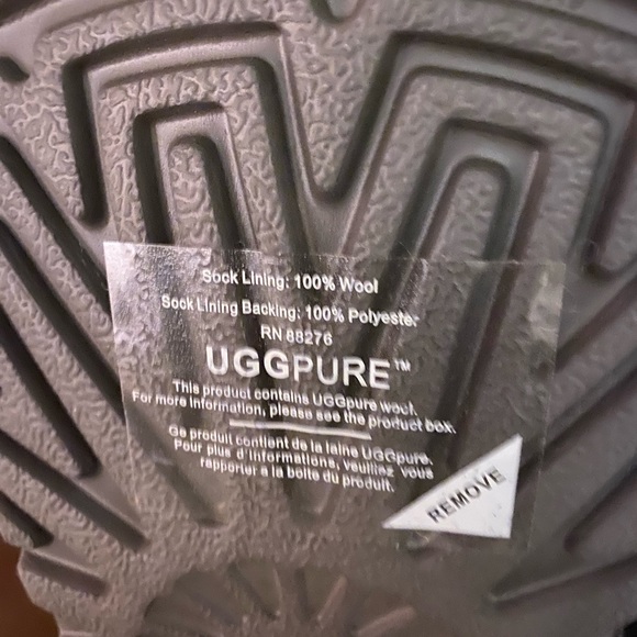 Grey Neulem Uggs - Picture 7 of 7